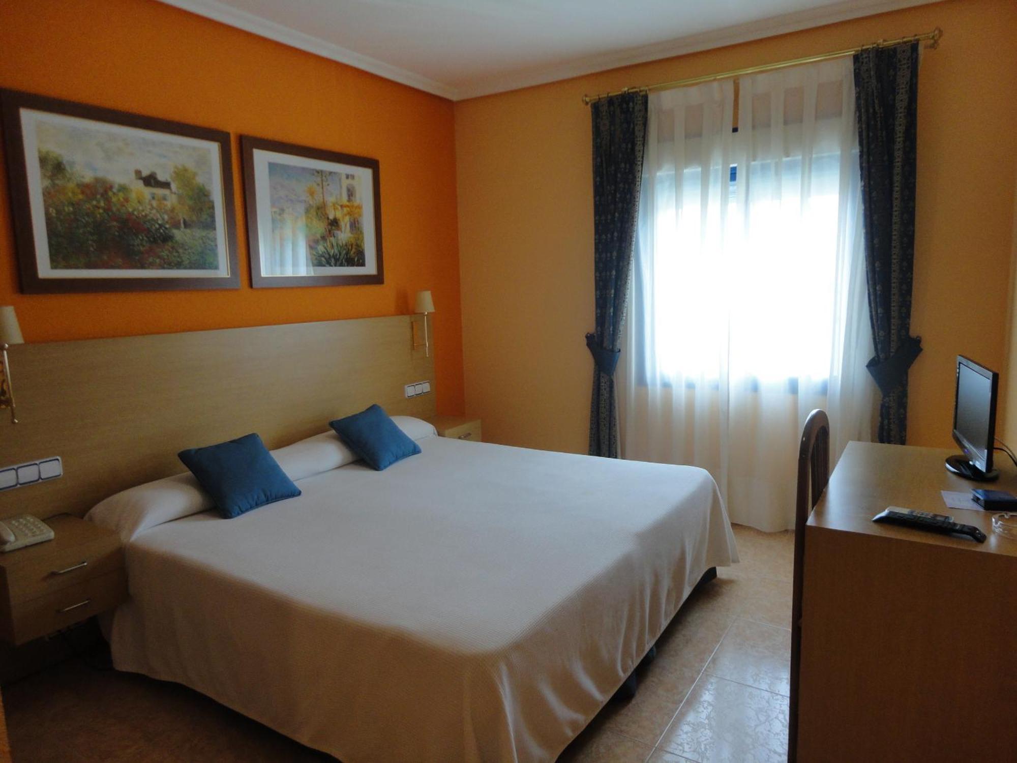 Hotel Mirador Velilla de San Antonio Extérieur photo